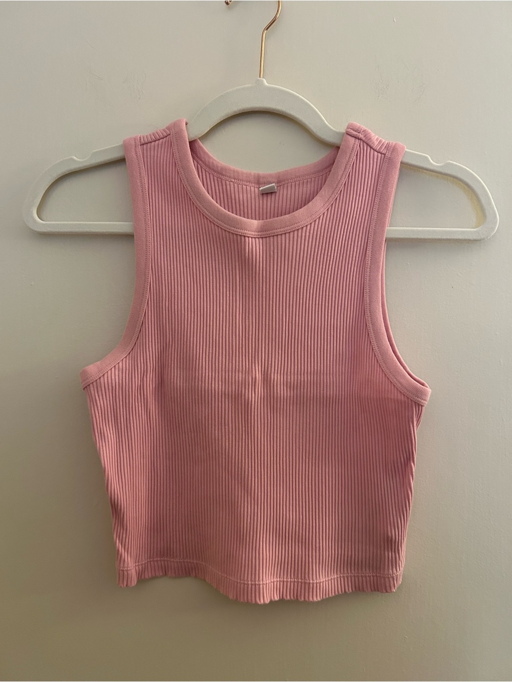 Uniqlo Ribbed Cropped Tank Top